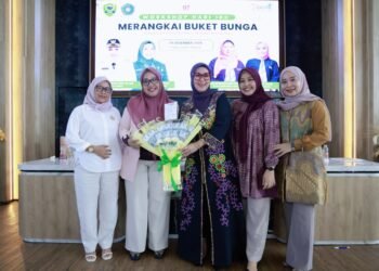 Bupati Barru, Membuka Workshop Hari Ibu Merangkai Buket Bunga, Mengasah Kreatifitas, Meraih Kasih Ibu