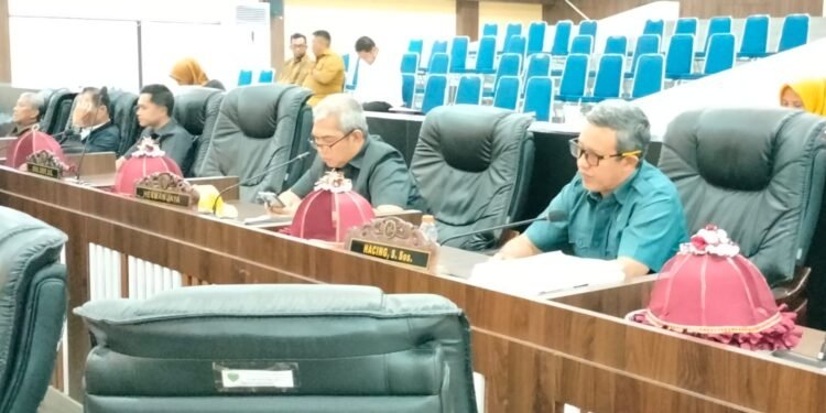 DPRD Barru Rapat Gabungan Komisi Bersama Inspektorat Daerah dan Bagian Aset Pemerintah Daerah Kabupaten Barru