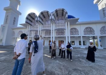 Bupati Barru Melihat Secara Langsung Progres dan Kondisi Sejumlah Fasilitas Masjid Raya