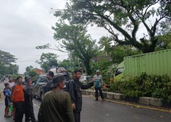 Pemkab Barru Bergerak Cepat Tangani Dampak Angin Kencang, 34 Rumah Warga Terdampak