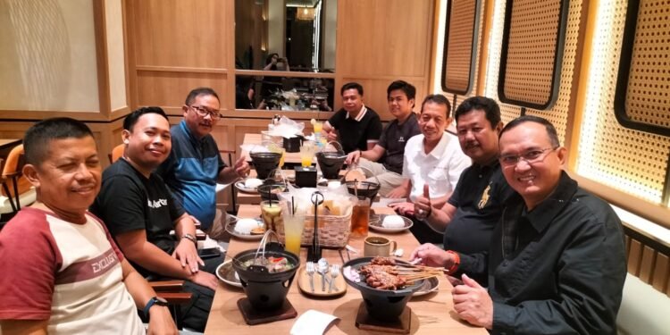 Ketua KKDB Jabodetabek Istambul Afrikana, Jamu Rombongan PWI Barru