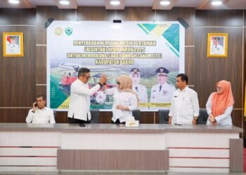 Bupati Andi Ina Kartika Sari Hadiri Penyerahan Alsintan APBN 2025 untuk Dukung Program LTT Barru