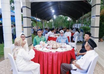 Pererat Silaturahmi Ramadan, Wabup Barru Abustan Andi Bintang Gelar Buka Puasa Bersama di Rumah Jabatan