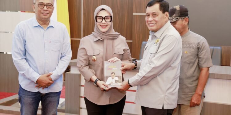 Bupati Barru Terima Kunjungan Wakil Ketua Komisi VI DPR RI Nurdin Halid, Perkuat Sinergi Pembangunan Daerah