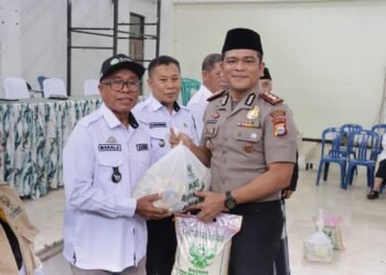 Kapolres Barru Hadiri Pelepasan 5000 Paket Sembako BAZNAS Jelang Idul Fitri 1447 H