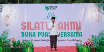 Prof. Kamaruddin Puji Keteladanan Keluarga Bupati Barru dalam Mendidik Anak