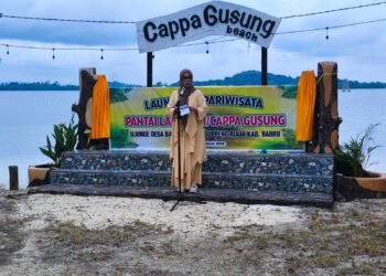 Bupati Barru Hadiri Launching Pariwisata Pantai Lasonrai Cappa Gusung dan Resmi di Buka Desa Batu Pute, Kecamatan Soppeng Riaja