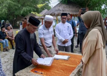 Bupati Barru Saksikan Penandatanganan Kerja Sama, Lasonrai Beach Resmi Dibuka Kembali