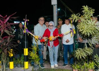 Resmikan Videotron, Bupati Barru Ajak Masyarakat Sambut Kemajuan Informasi Barru Miliki Videotron, Media Informasi Publik Berbasis Digital Resmi Diluncurkan