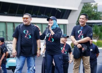 Bupati Andi Ina Kartika Sari Hadiri Jalan Sehat Reuni Alumni 1993 di Makassar