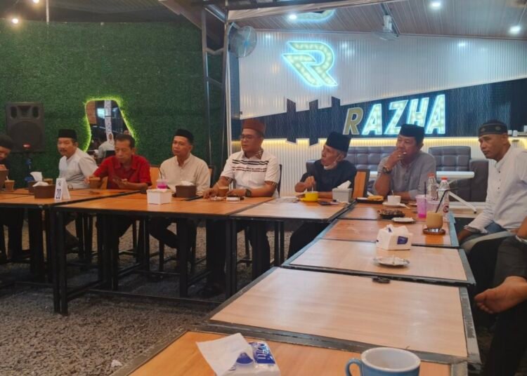 Kapolres Barru Ngopi Bareng Awak Media dan LSM di Cafe Razha, Perkuat Sinergi Jaga Kamtibmas