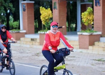 Bupati Barru Ikut Bersepeda dan Senam, CFD Kembali Semarak Pasca Lebaran
