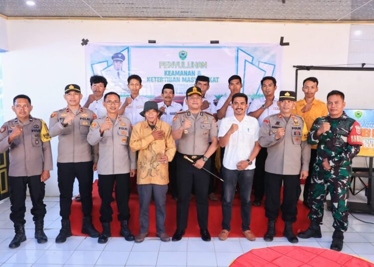 Kapolres Barru AKBP Ananda Fauzi Harahap Kunjungi Desa Bulo Bulo, Pererat Silaturahmi dengan Warga