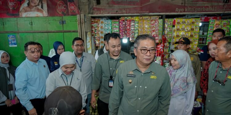 Wabup Barru Tinjau Pasar Mattirowalie, Dorong Pemanfaatan Los Kosong dan Siap Luncurkan QRIS