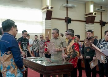 Wabup Barru Hadiri Rakor Pengelolaan Sampah dan Strategi KIE se-Sulsel di Makassar