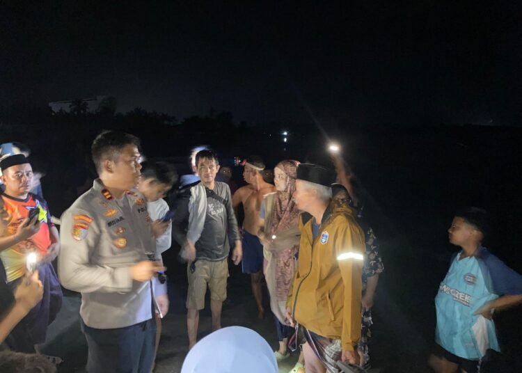 Quick Response Polsek Balusu, Tiga Nelayan Selamat Usai Perahu Terbalik di Perairan Madello