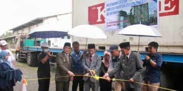 Barru Lepas Ekspor Perdana 18 Ton Daging Rajungan ke Vietnam