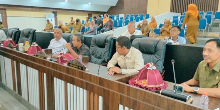 DPRD Barru Gelar RDP, Desak Penanganan Cepat Jalan Rusak di Wilayah Rawan Longsor