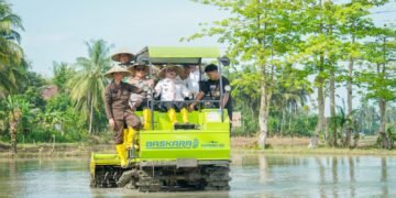 Bupati Barru Tegaskan Pertanian sebagai Jantung Ekonomi Daerah pada Percepatan Tanam Opla