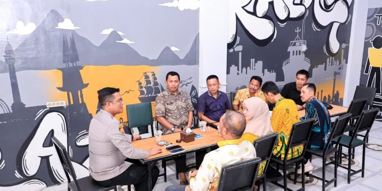Kapolres Barru Perkuat Sinergi dengan Camat untuk Jaga Stabilitas Kamtibmas di Kabupaten Barru