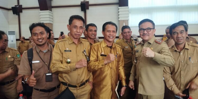 Sekprov Sulsel Pimpin Rakor Pengawasan BBM Bersubsidi, Libatkan Sejumlah OPD Barru