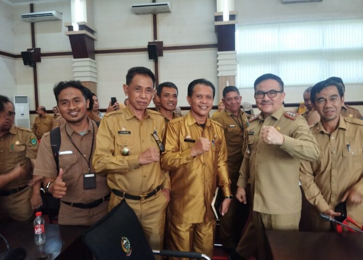 Sekprov Sulsel Pimpin Rakor Pengawasan BBM Bersubsidi, Libatkan Sejumlah OPD Barru