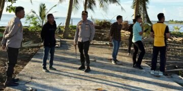 Kapolres Barru Ananda Fauzi Harahap Tinjau Proyek Kampung Nelayan, Pastikan Keamanan dan Kelancaran