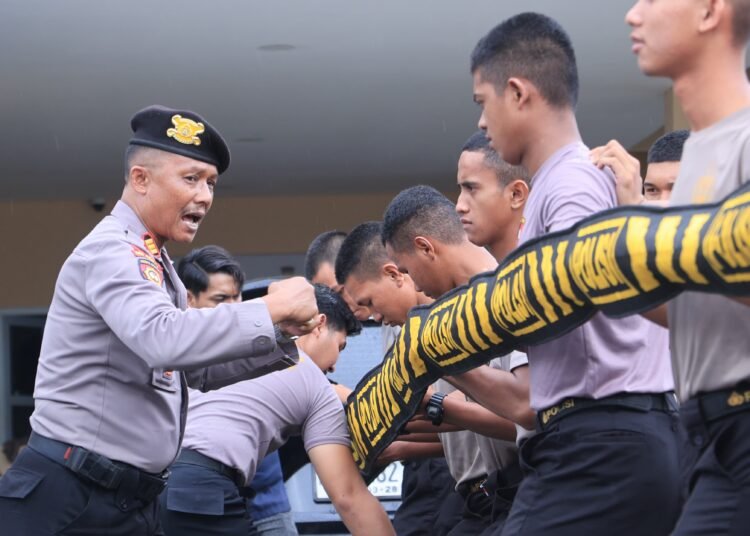 Latja SPN Batua Gelombang I 2026, Siswa Latihan PHH di Mapolres Barru