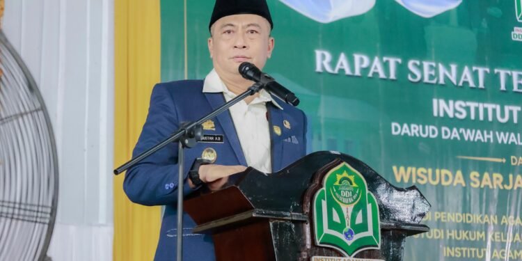 Wabup Barru Hadiri Wisuda ke-35 IAI DDI Mangkoso, Tekankan Lulusan Berilmu dan Berakhlak