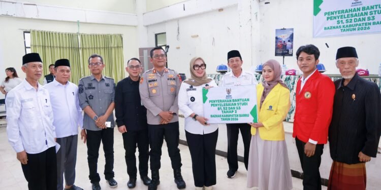 Bupati Andi Ina Apresiasi Baznas Barru atas Program Bantuan Pendidikan Mahasiswa