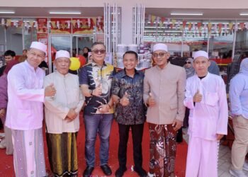 Wabup Barru Resmikan Grand Opening Nganro Mart di Desa Lampoko