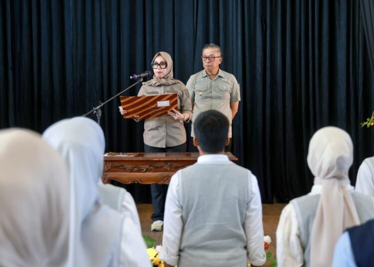 Bupati Barru Lantik Pengurus Forum Anak Colliq Pujie dan Buka Grand Final Duta Anak 2026