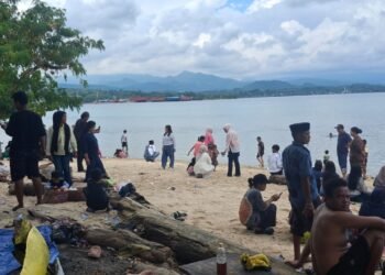Lasonrai Beach Jadi Destinasi Favorit Libur Iduladha di Kabupaten Barru