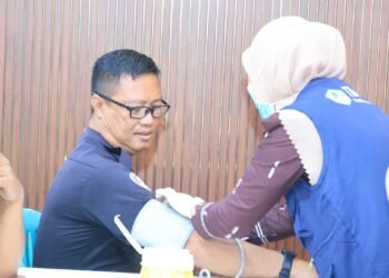 Polres Barru Periksa Kesehatan 80 Warga dan Personel dalam Rangka Hari Bhayangkara ke-80