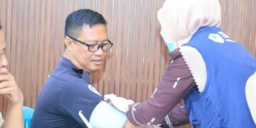 Polres Barru Periksa Kesehatan 80 Warga dan Personel dalam Rangka Hari Bhayangkara ke-80
