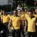 Semarak Hari Bhayangkara ke-80, Polres Barru Gelar Gerak Jalan Santai dan Olahraga Bersama