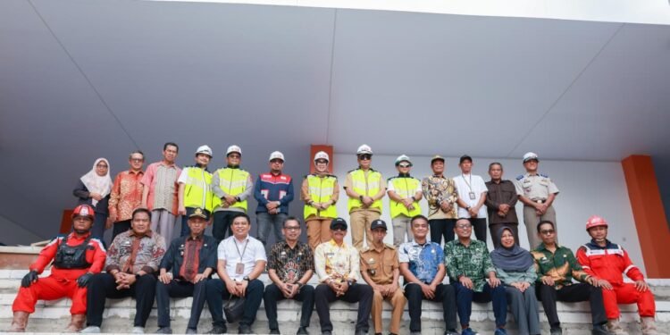 Kapolres Barru Dampingi Bupati Tinjau Pembangunan Sekolah Rakyat di Desa Lawallu