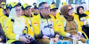 Bupati Barru Lepas Kontingen PGRI ke Porsenijar Sulsel 2026, Pesan Junjung Sportivitas