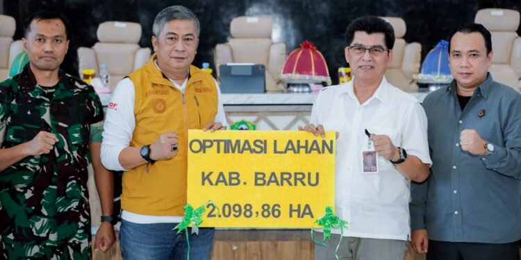 Wakil Bupati Barru Membuka Rakor dan Konsolidasi Pelaksanaan Teknis Kegiatan Optimasi Lahan Tahun Anggaran 2026