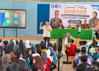 Satresnarkoba Polres Barru Edukasi 406 Peserta MPLS SMAN 1 Barru tentang Bahaya NAPZA