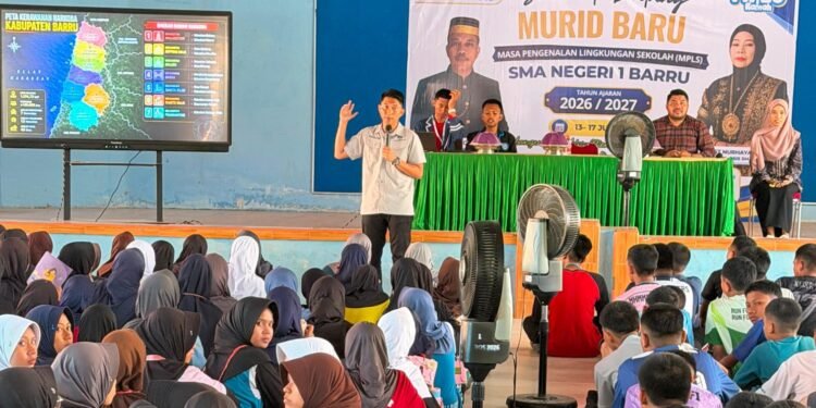 Satresnarkoba Polres Barru Edukasi 406 Peserta MPLS SMAN 1 Barru tentang Bahaya NAPZA