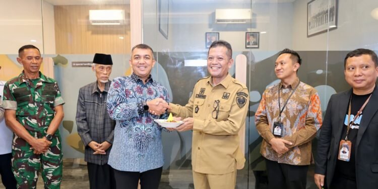 Mewakili Bupati, Sekda Barru Hadiri Syukuran Peresmian Bank Mandiri KCP Barru