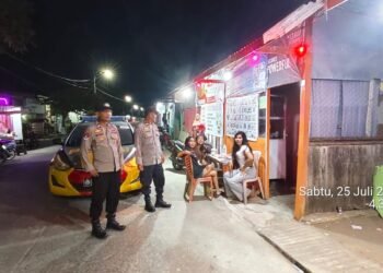 Polsek Barru Sambangi Warga Lewat Patroli Dialogis, Sampaikan Pesan Kamtibmas