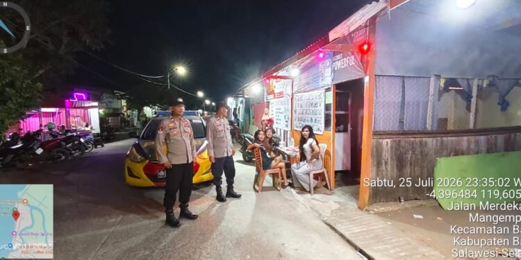 Polsek Barru Sambangi Warga Lewat Patroli Dialogis, Sampaikan Pesan Kamtibmas