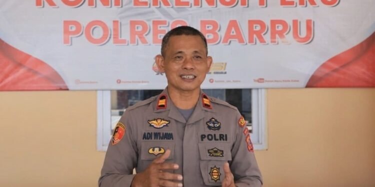 Kurang dari 24 Jam, Polres Barru Bekuk Pelaku Pencurian Uang Rp16 Juta