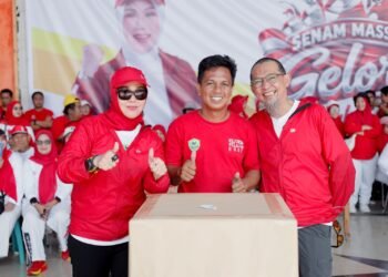 Bupati Barru Andi Ina Senam Massal Bersama Ribuan Warga di Sumpang Binangae