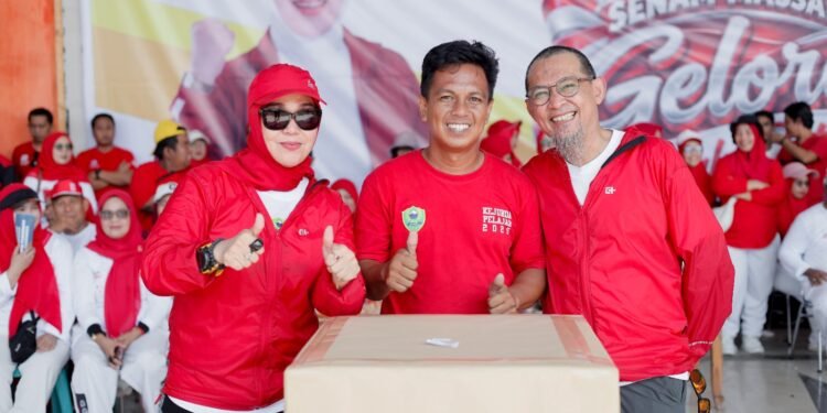 Bupati Barru Andi Ina Senam Massal Bersama Ribuan Warga di Sumpang Binangae