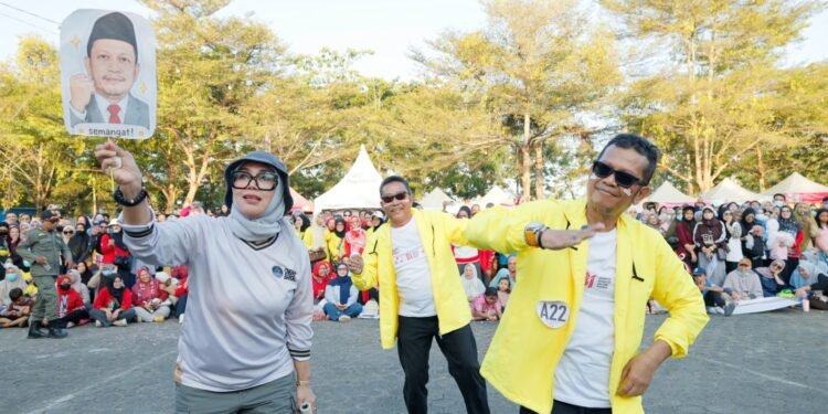 Semarak HUT ke-81 RI di Barru, Bupati Andi Ina Turut Ajarkan Gerakan Tabola Bale