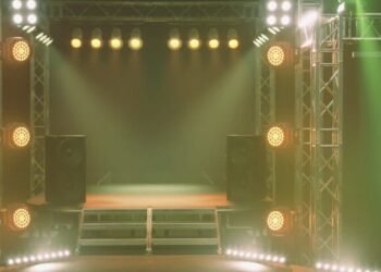Semarak Dangdut Malam Ini; Warga BTN Ujungbulu Permai Siap Gempatkan Panggung Hiburan