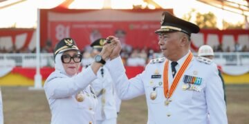Upacara Penurunan Duplikat Bendera Merah Putih HUT ke-81 RI di Barru Berlangsung Khidmat